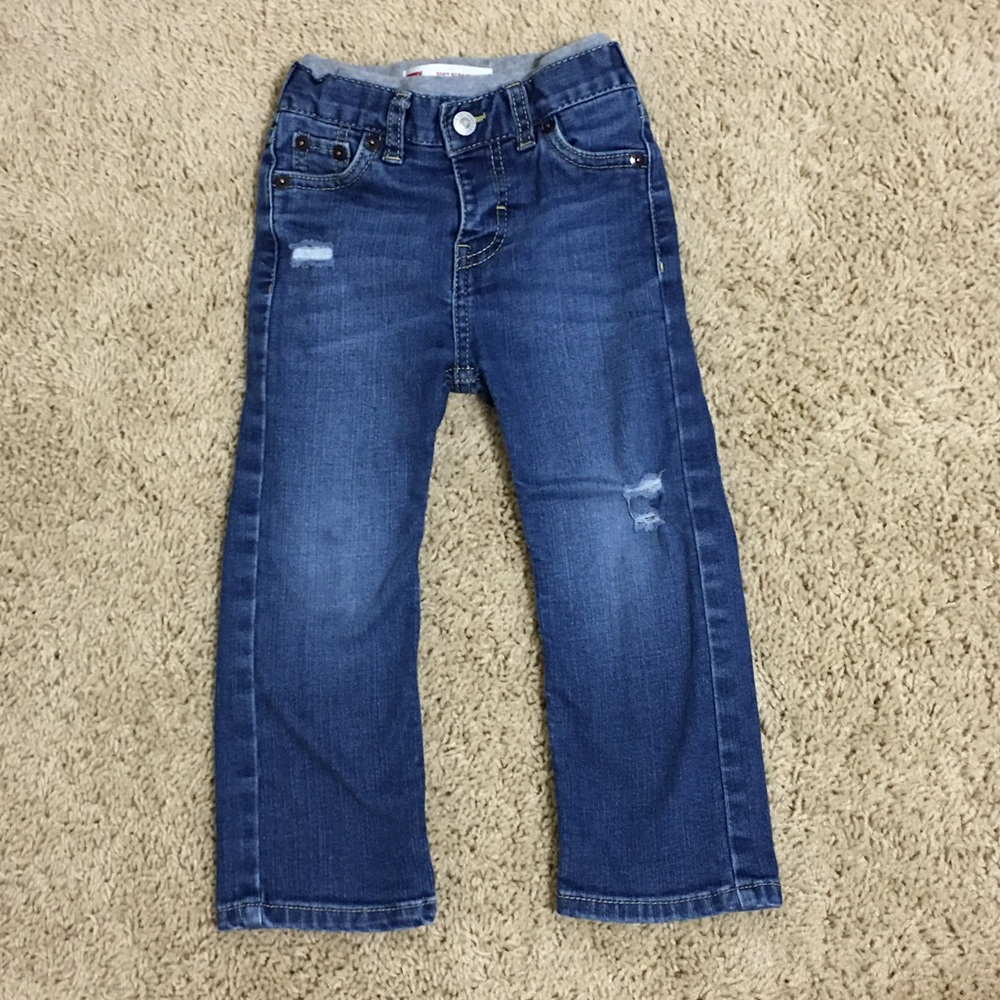 Distressed toddler Levi’s jeans